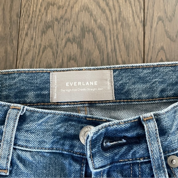 Everlane 90s cheeky straight leg jean - Picture 3 of 3